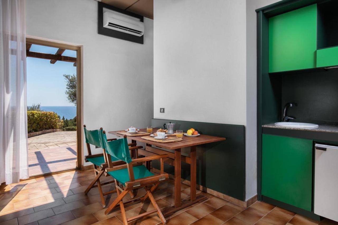 Eco Village Baia Delle Ginestre Teulada Eksteriør billede
